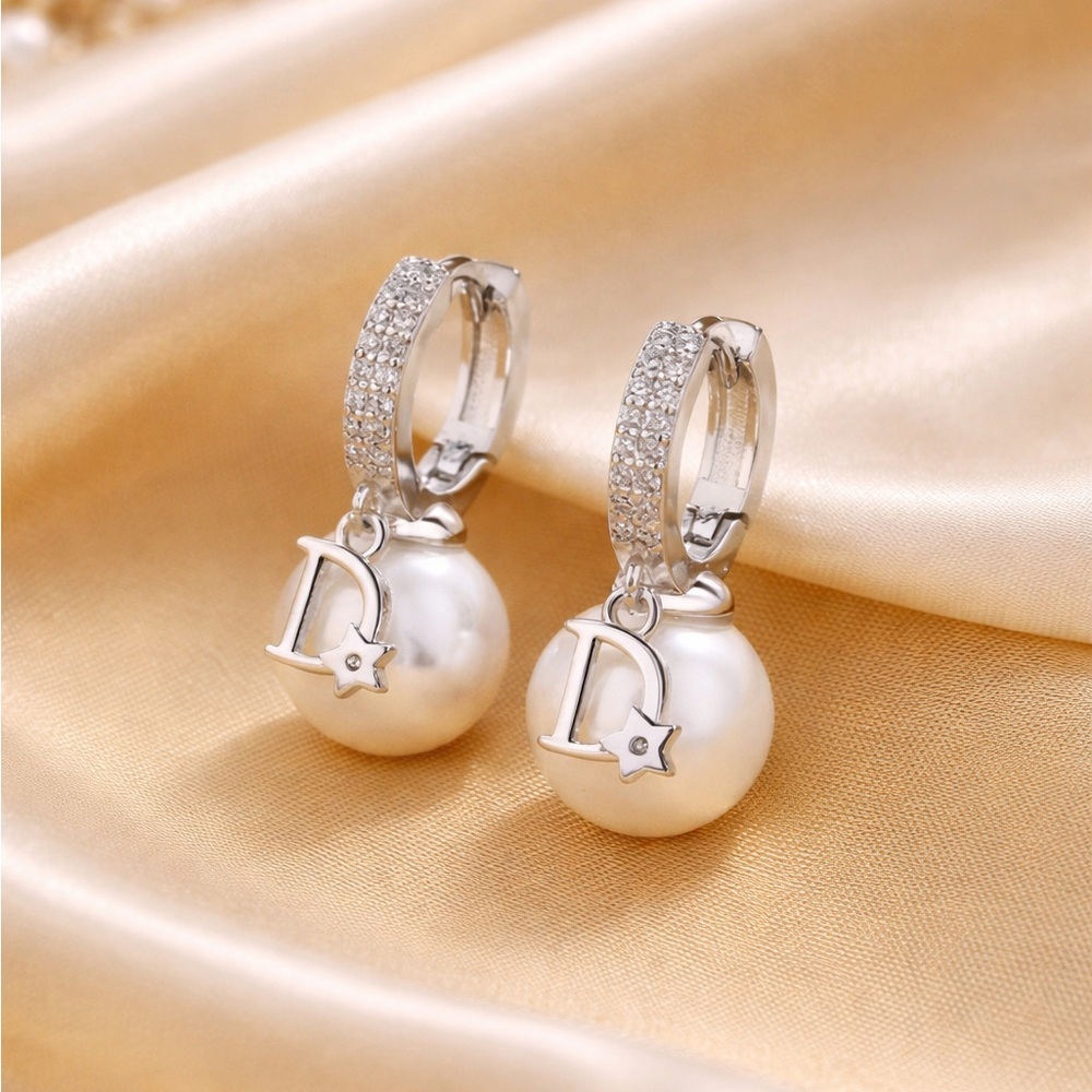 Elegant Pearl Dangle Hoop Earrings – Timeless French Style